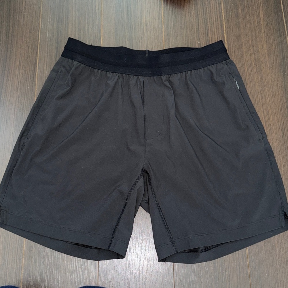 RHÔNE Men's Black Performance Shorts - Picture 2 of 4